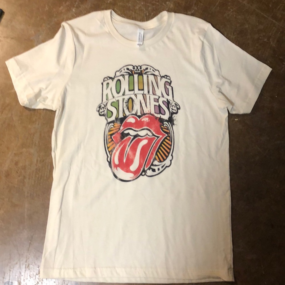 Tee shirt